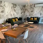 Isabella Luxury Apartment