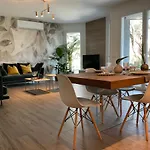 Isabella Luxury Apartment